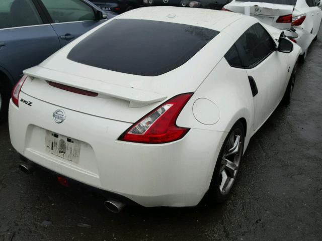 JN1AZ4EH5BM550096 - 2011 NISSAN 370Z BASE WHITE photo 4