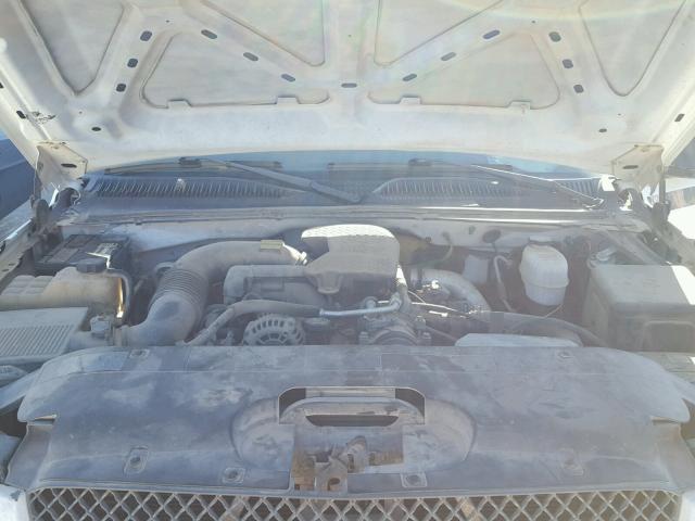 1GCHC29294E268130 - 2004 CHEVROLET SILVERADO WHITE photo 7