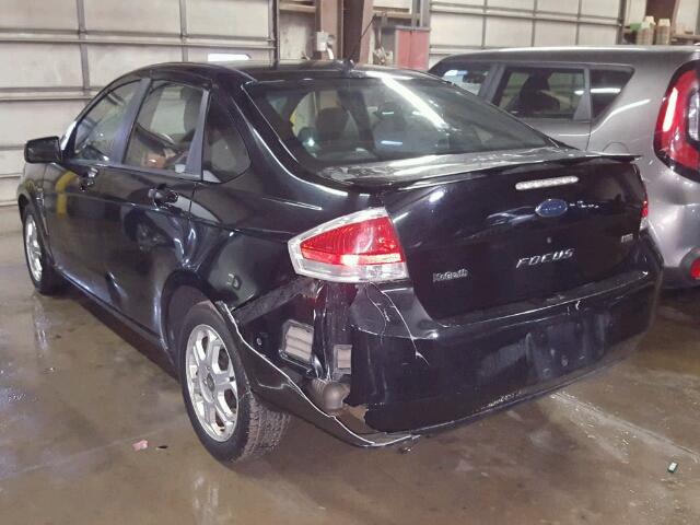 1FAHP35N48W131581 - 2008 FORD FOCUS SE BLACK photo 3