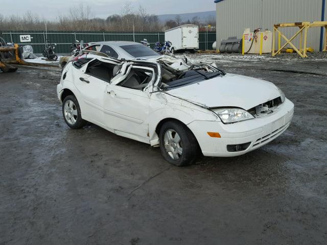 1FAFP37N96W149074 - 2006 FORD FOCUS ZX5 WHITE photo 1