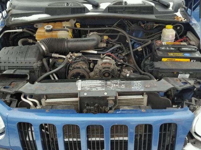 1J4GL48K54W151240 - 2004 JEEP LIBERTY SP BLUE photo 7