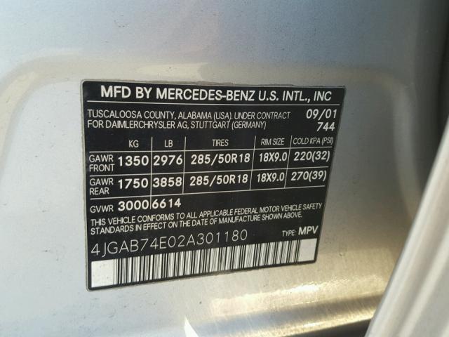 4JGAB74E02A301180 - 2002 MERCEDES-BENZ ML 55 GRAY photo 10