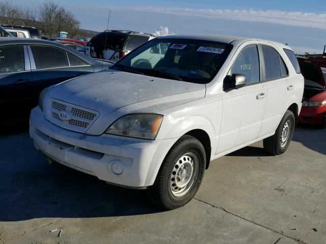 KNDJD733445199165 - 2004 KIA SORENTO EX WHITE photo 2