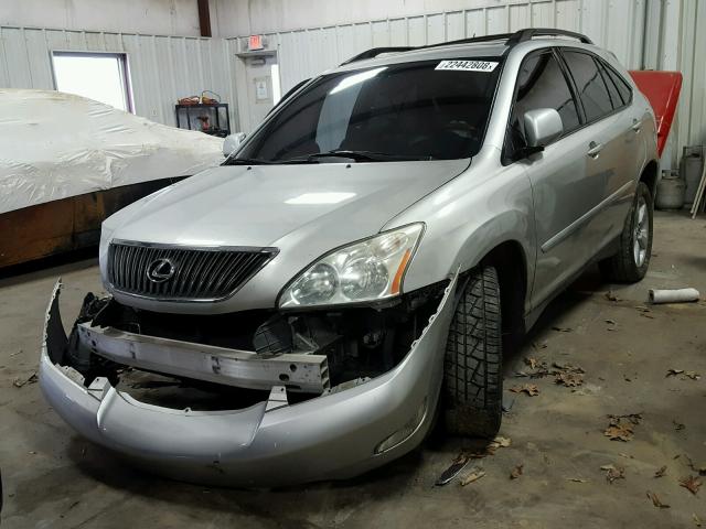 2T2GA31U06C046758 - 2006 LEXUS RX 330 SILVER photo 2