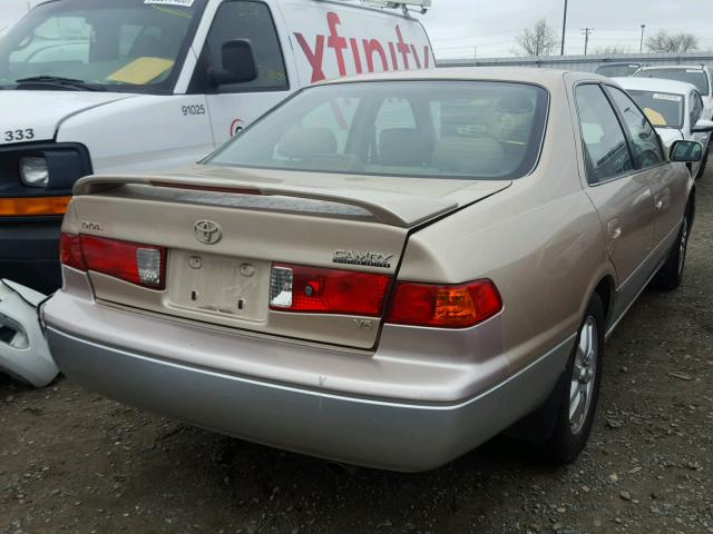 JT2BF22K010329907 - 2001 TOYOTA CAMRY CE GOLD photo 4