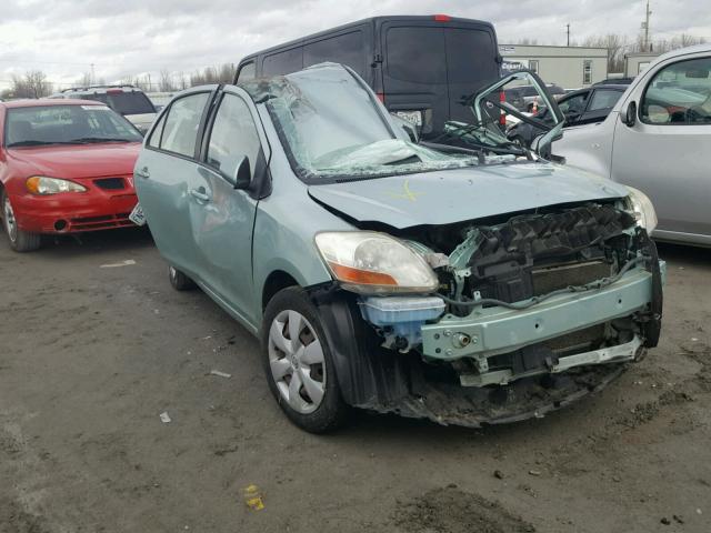 JTDBT923781261983 - 2008 TOYOTA YARIS GREEN photo 1