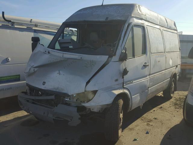 WD0PD644355782265 - 2005 DODGE SPRINTER 2 WHITE photo 2