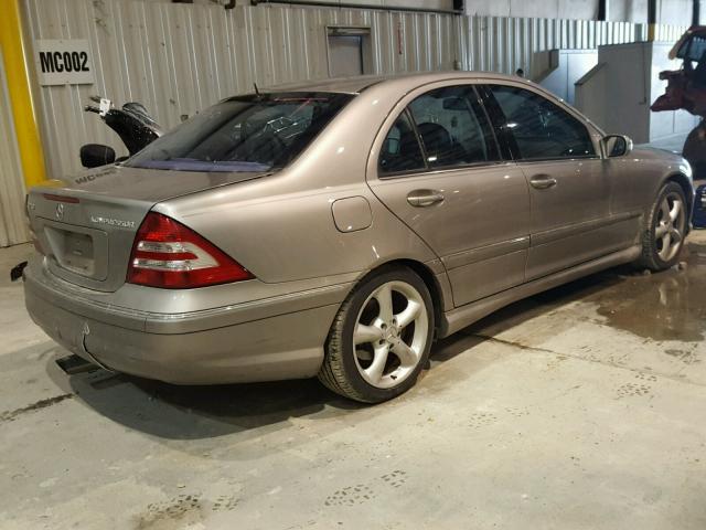 WDBRF40J65F709766 - 2005 MERCEDES-BENZ C 230K SPO SILVER photo 4