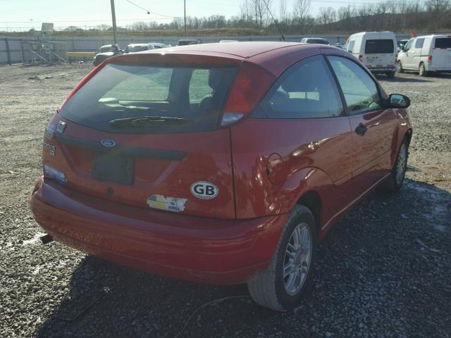 1FAFP31N97W282931 - 2007 FORD FOCUS ZX3 RED photo 4