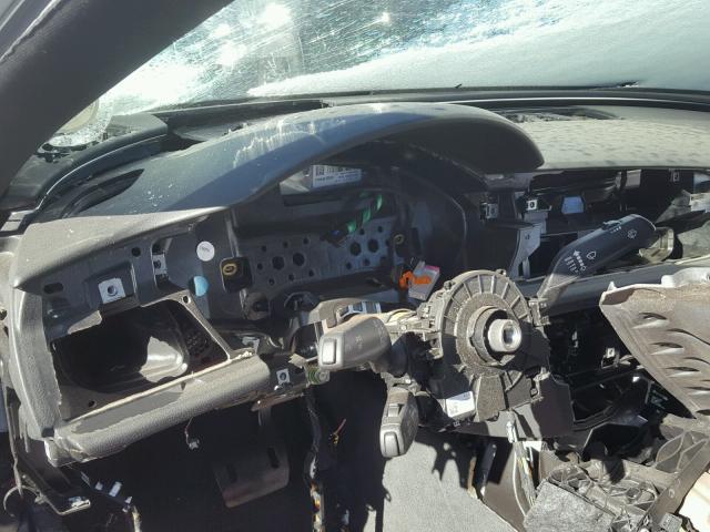 WUAWAAFC6HN903057 - 2017 AUDI RS7 PRESTI SILVER photo 8