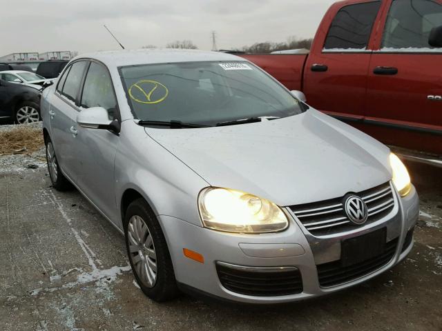 3VWJX7AJ1AM079920 - 2010 VOLKSWAGEN JETTA S SILVER photo 1