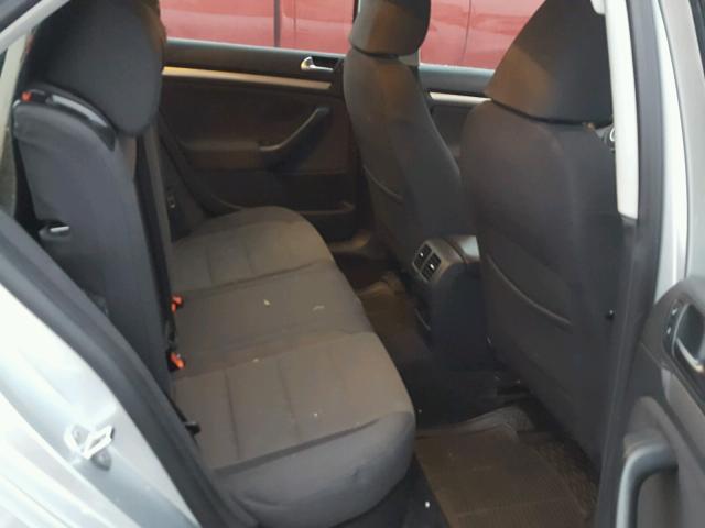 3VWJX7AJ1AM079920 - 2010 VOLKSWAGEN JETTA S Gümüş foto 6