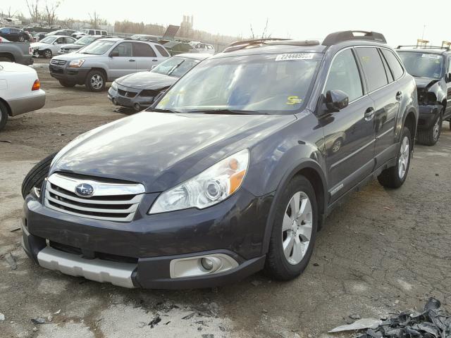 4S4BRELC4B2369626 - 2011 SUBARU OUTBACK 3. GRAY photo 2