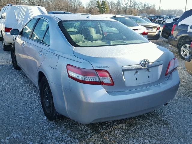 4T1BF3EK6AU004188 - 2010 TOYOTA CAMRY BASE SILVER photo 3