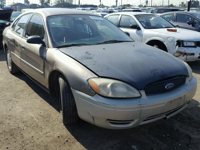 1FAFP53U15A207005 - 2005 FORD TAURUS SE GOLD photo 1