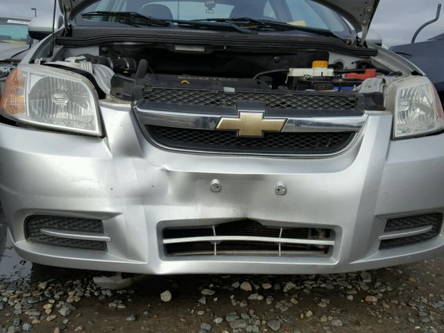 KL1TD5DE3BB138411 - 2011 CHEVROLET AVEO LS SILVER photo 9