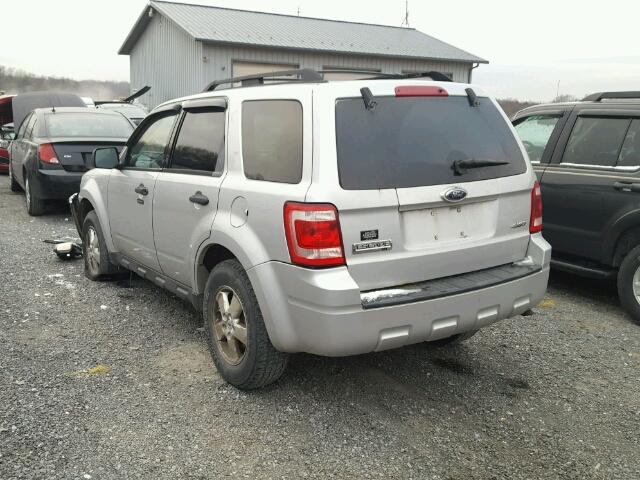 1FMCU93GX9KA51050 - 2009 FORD ESCAPE XLT SILVER photo 3