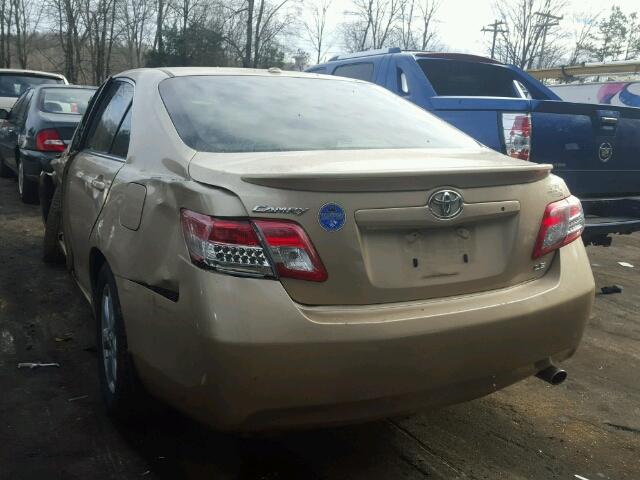 4T1BF3EK5BU228408 - 2011 TOYOTA CAMRY BASE GOLD photo 3