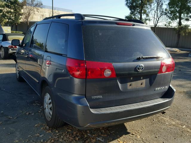 5TDZK23CX8S178090 - 2008 TOYOTA SIENNA CE GRAY photo 3