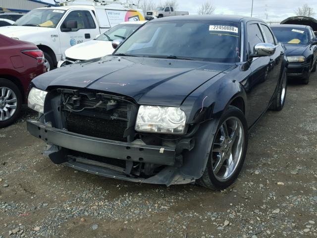 2C3KA43R77H619681 - 2007 CHRYSLER 300 BLACK photo 2