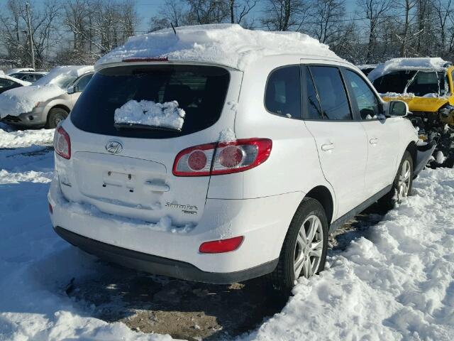 5XYZHDAG2BG064198 - 2011 HYUNDAI SANTA FE S WHITE photo 4