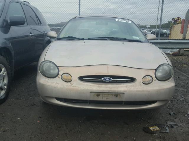 1FAFP52S2WG276994 - 1998 FORD TAURUS LX TAN photo 9