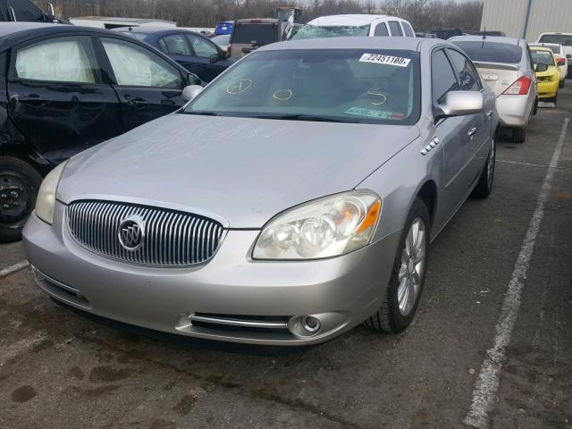 1G4HE57Y78U107723 - 2008 BUICK LUCERNE CX SILVER photo 2