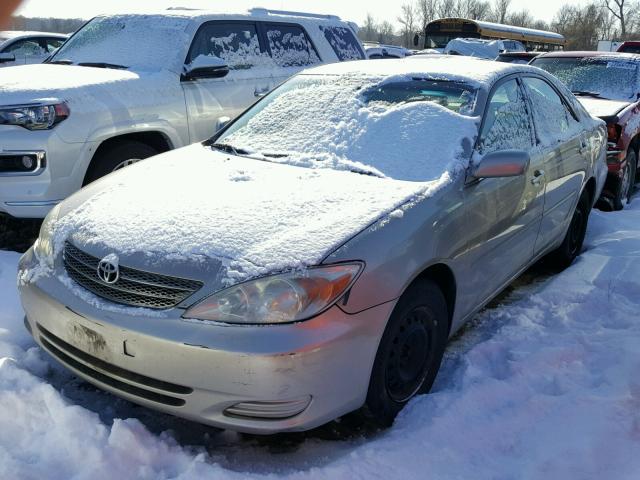 4T1BE32K52U071714 - 2002 TOYOTA CAMRY LE TAN photo 2