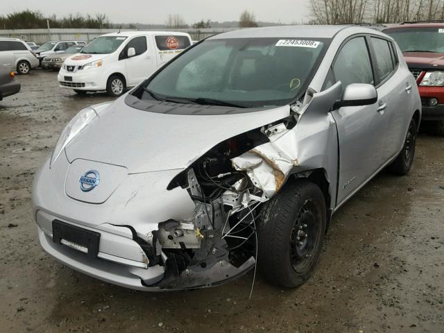 1N4AZ0CP9DC424371 - 2013 NISSAN LEAF S SILVER photo 2