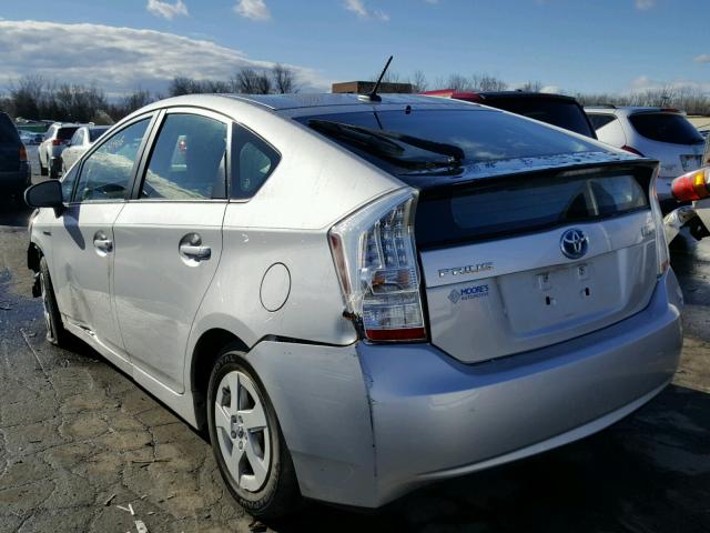 JTDKN3DUXA0106983 - 2010 TOYOTA PRIUS SILVER photo 3