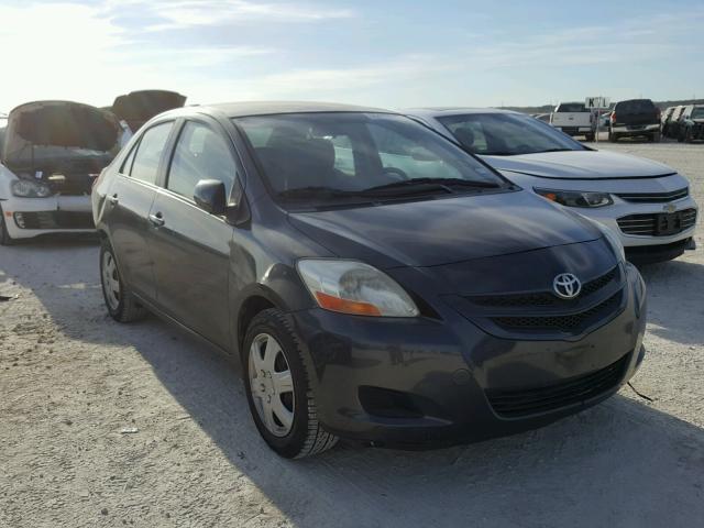 JTDBT923884038401 - 2008 TOYOTA YARIS GRAY photo 1