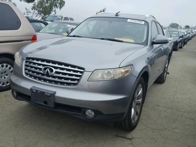 JNRAS08W24X218963 - 2004 INFINITI FX35 SILVER photo 2