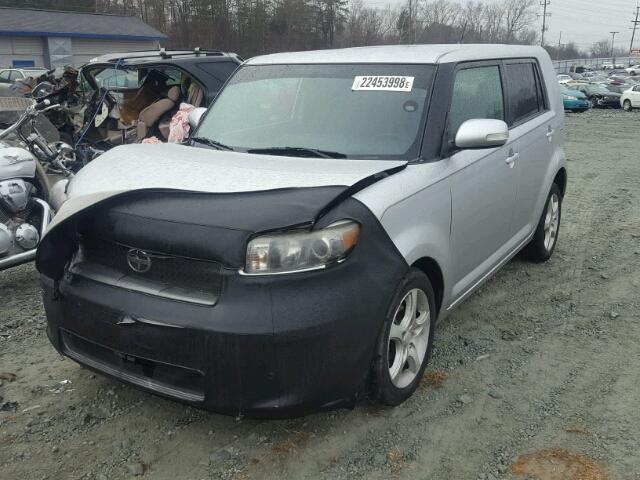 JTLKE50E181008427 - 2008 TOYOTA SCION XB GRAY photo 2