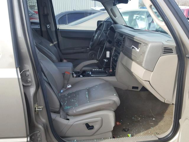 1J8HG48K46C153606 - 2006 JEEP COMMANDER ოქროსფერი ფოტო 5