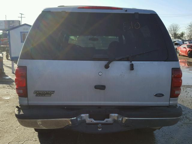 1FMRU15W51LA29035 - 2001 FORD EXPEDITION SILVER photo 9