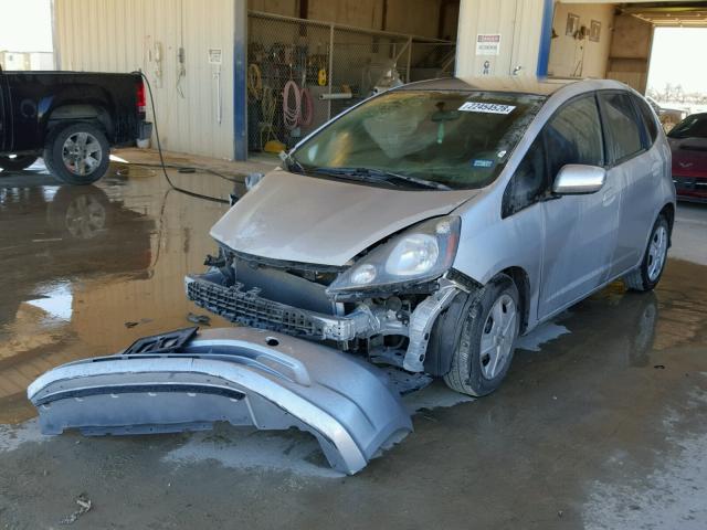 JHMGE8H39DC072962 - 2013 HONDA FIT SILVER photo 2