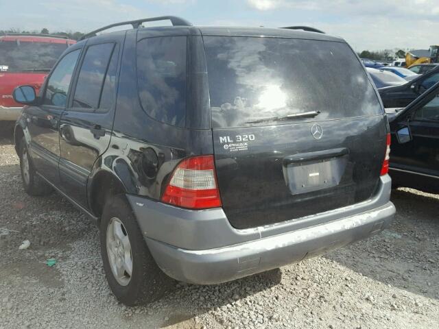 4JGAB54E6XA128907 - 1999 MERCEDES-BENZ ML 320 BLACK photo 3