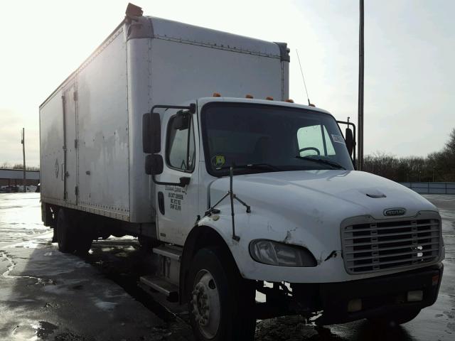 1FVACWDC54HM61595 - 2004 FREIGHTLINER M2 106 MED WHITE photo 1