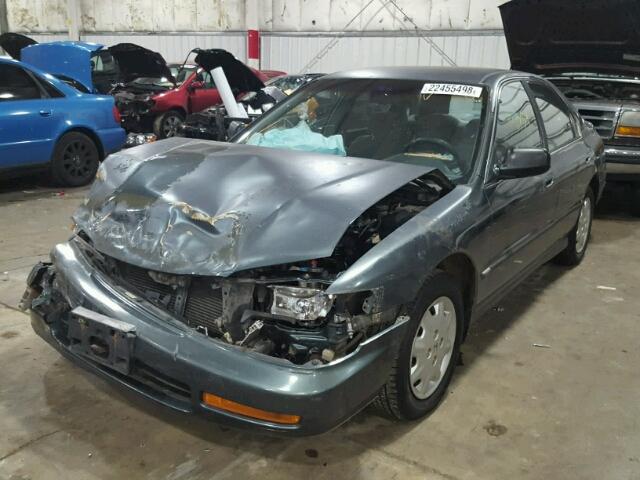 1HGCD5531VA274375 - 1997 HONDA ACCORD LX GRAY photo 2