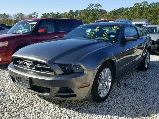 1ZVBP8AM3E5228649 - 2014 FORD MUSTANG GRAY photo 2