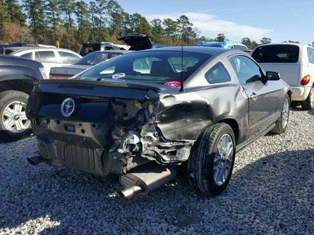 1ZVBP8AM3E5228649 - 2014 FORD MUSTANG GRAY photo 4