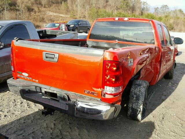 1GTR2VE35BZ453806 - 2011 GMC SIERRA K15 RED photo 4