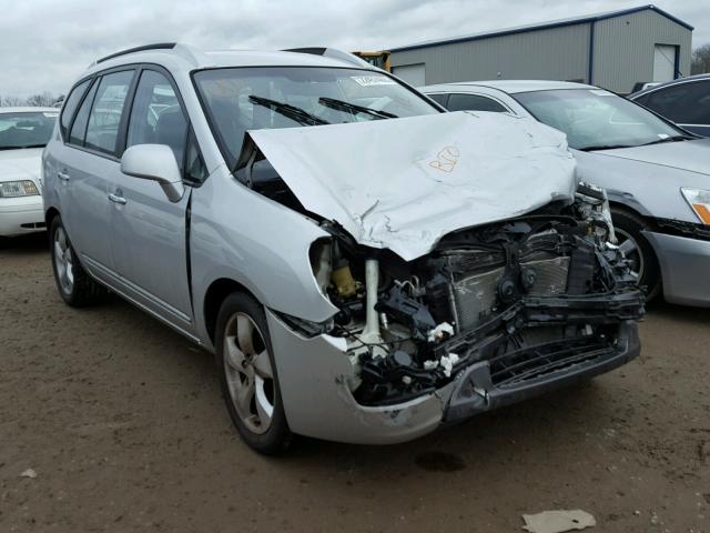 KNAFG526577118306 - 2007 KIA RONDO LX SILVER photo 1