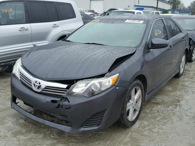 4T1BF1FK9CU178441 - 2012 TOYOTA CAMRY BASE GRAY photo 2