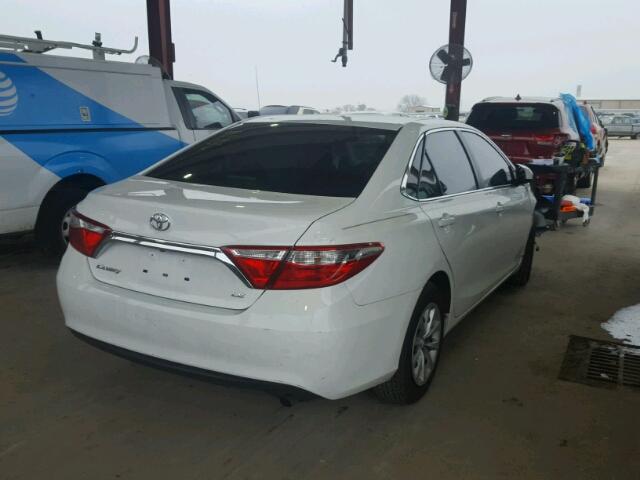 4T4BF1FK4FR490161 - 2015 TOYOTA CAMRY LE WHITE photo 4