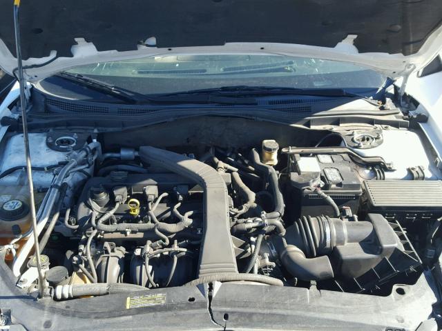 3FAFP07Z26R127132 - 2006 FORD FUSION SE WHITE photo 7