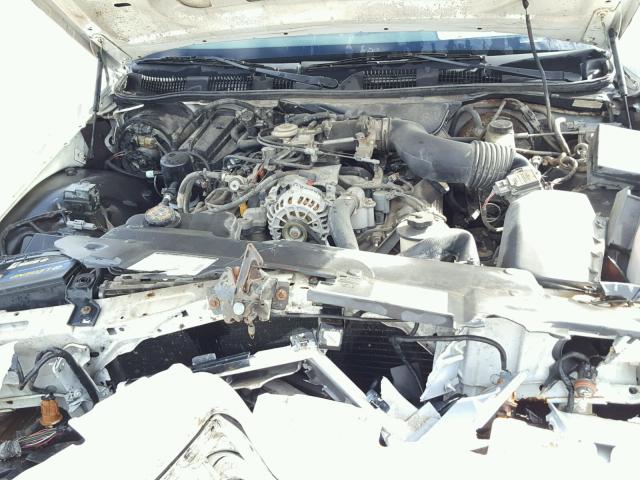 2FAFP71W6XX130349 - 1999 FORD CROWN VICT WHITE photo 7