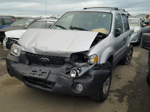 1FMYU93126KC35427 - 2006 FORD ESCAPE XLT SILVER photo 2