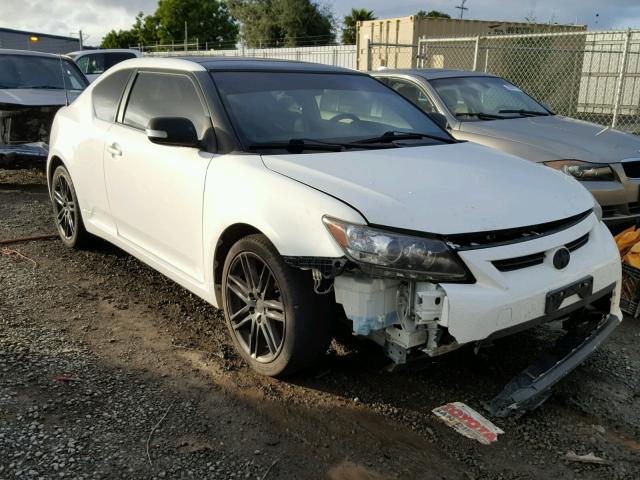 JTKJF5C70B3008067 - 2011 TOYOTA SCION TC 白色 照片 1