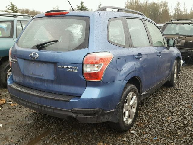 JF2SJABC4FH465945 - 2015 SUBARU FORESTER 2 BLUE photo 4